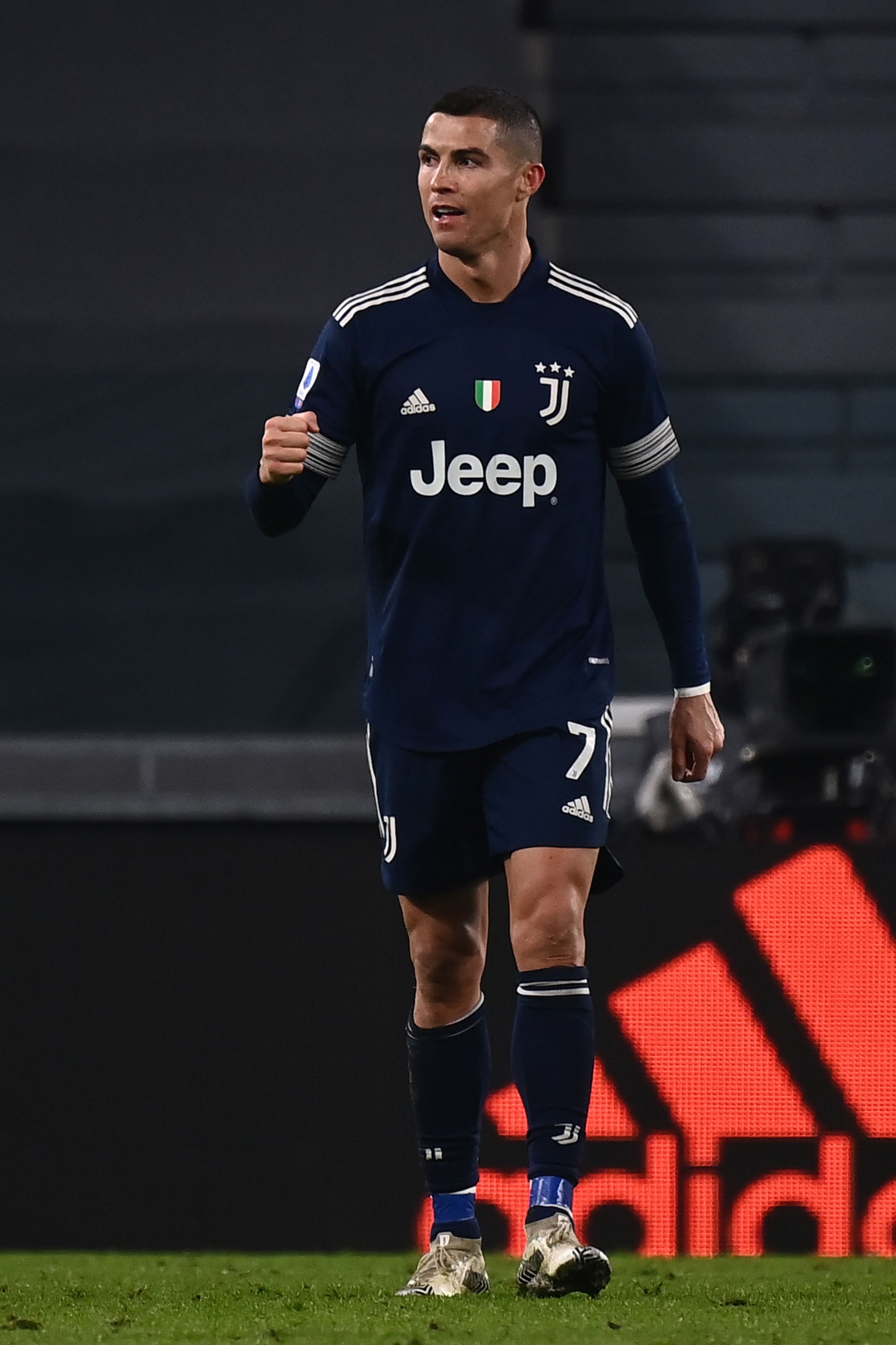 星空体育下载-包含尤文图斯内部会议纪要流出：今晨篮板制胜，意甲使命明确，纪律约束更严格的词条